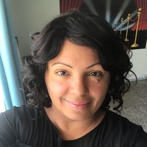 Meet your Posher, Nilza